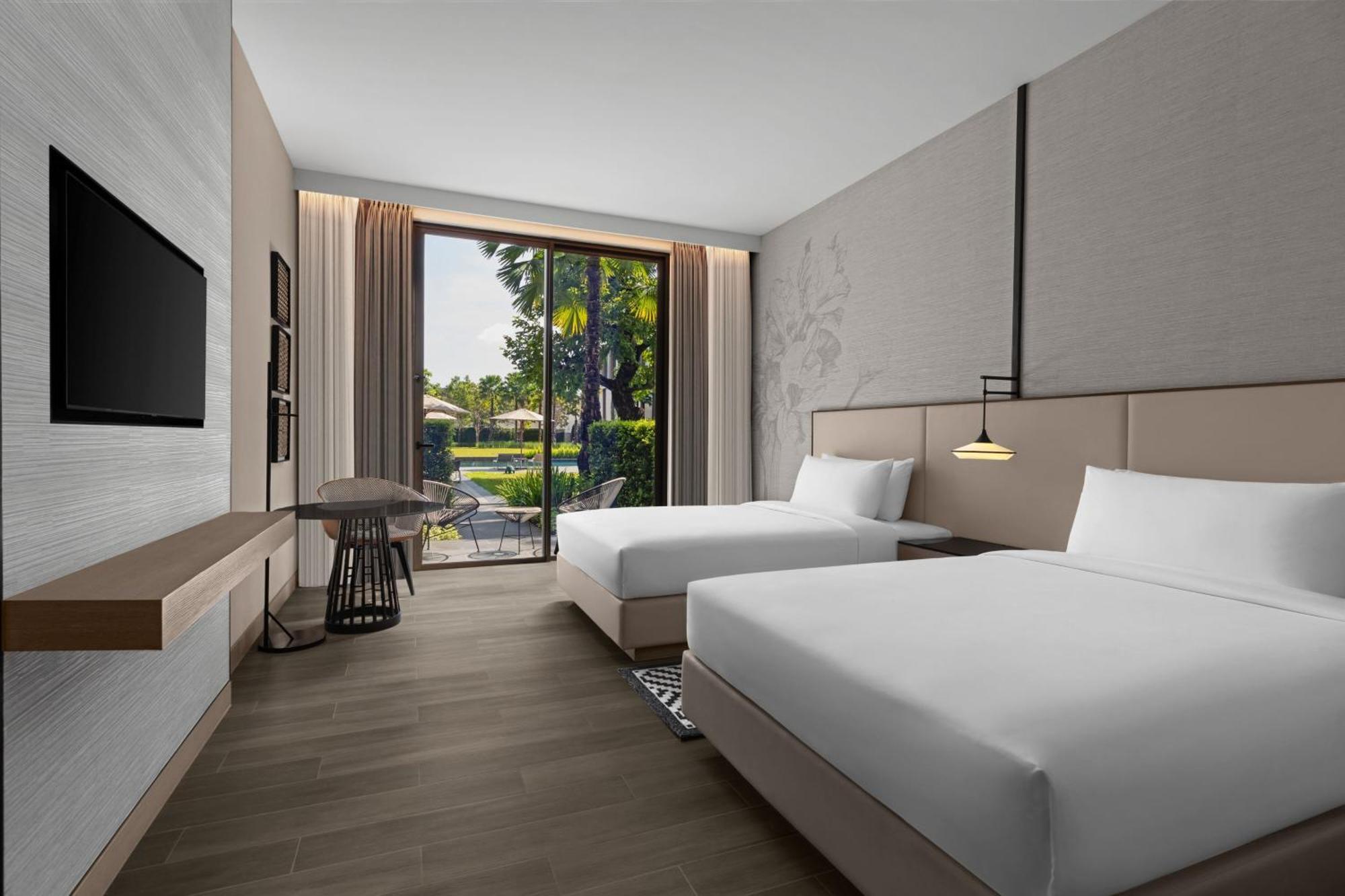 Courtyard By Marriott Bangkok Suvarnabhumi Airport Exterior photo