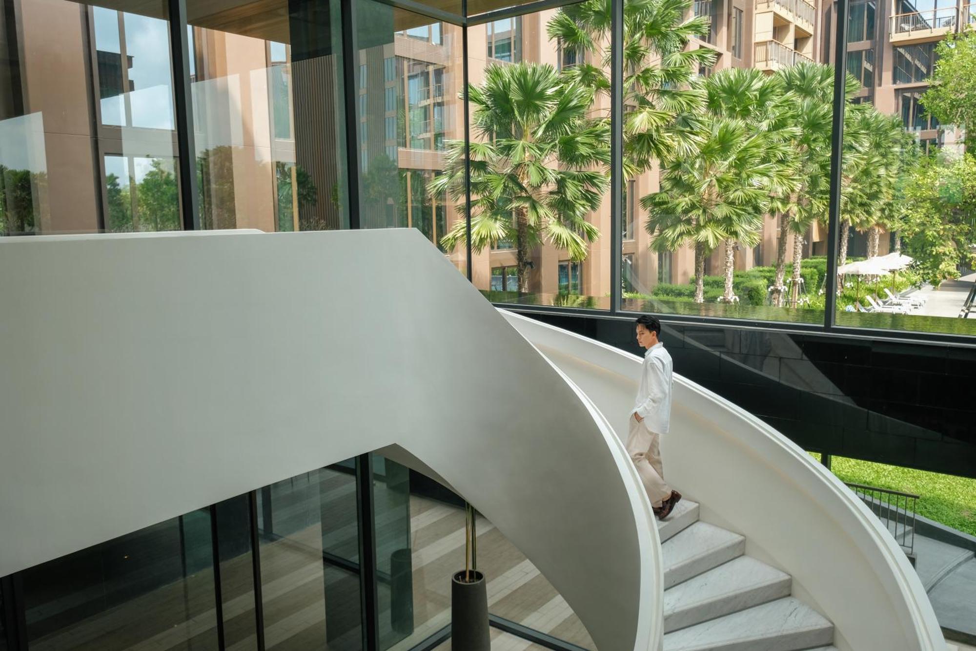 Courtyard By Marriott Bangkok Suvarnabhumi Airport Exterior photo