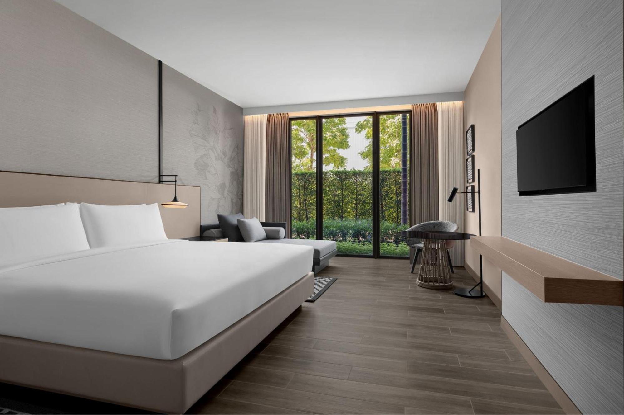 Courtyard By Marriott Bangkok Suvarnabhumi Airport Exterior photo