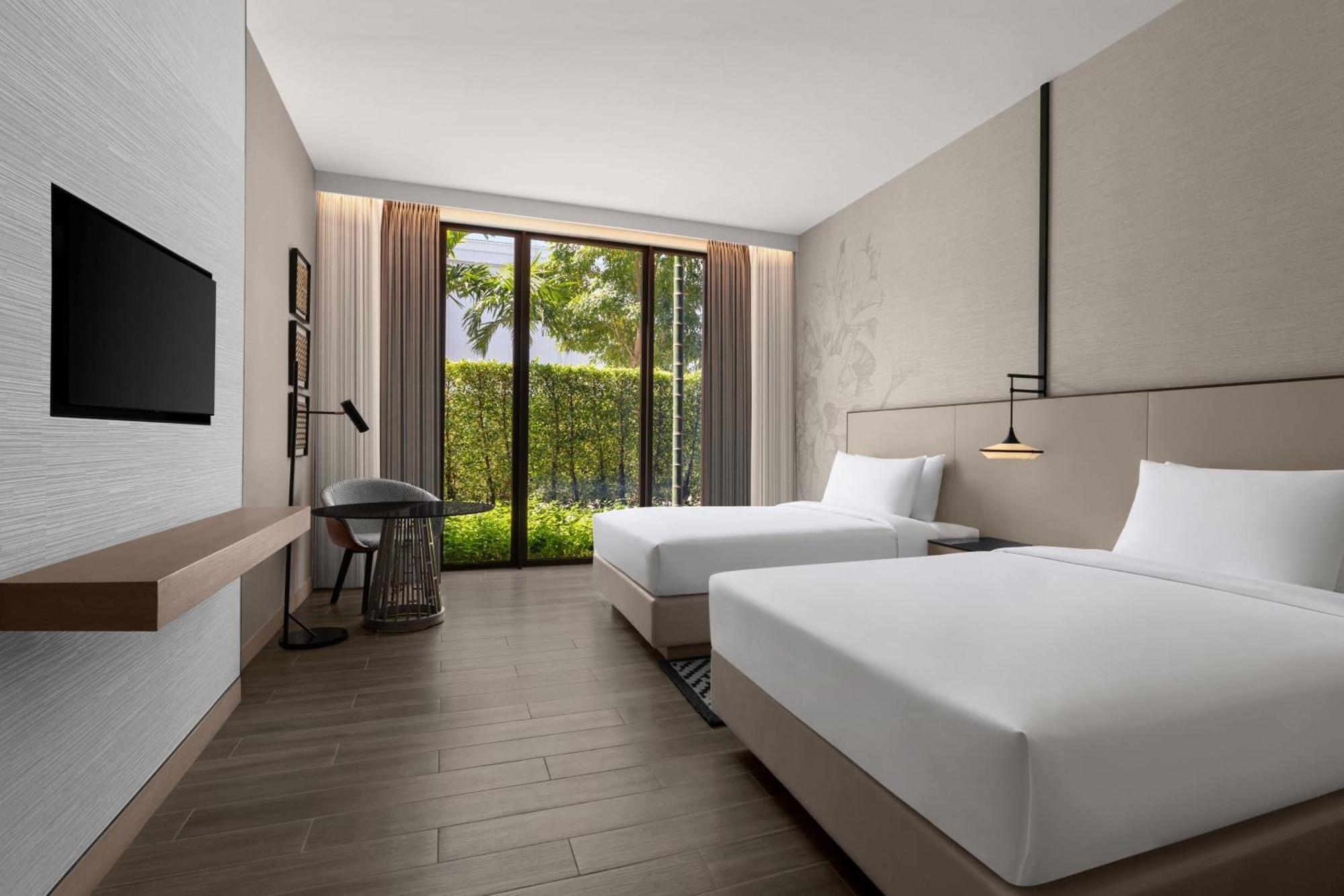 Courtyard By Marriott Bangkok Suvarnabhumi Airport Exterior photo